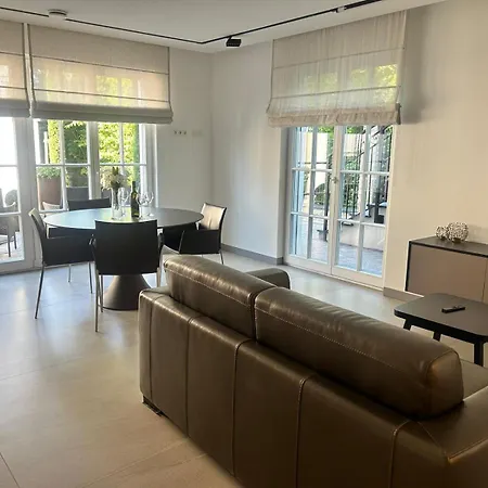 Weinberg Luxus Residenz In Rhoendorf Apartmán