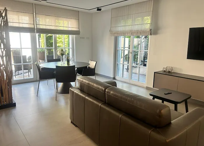 Weinberg Luxus Residenz In Rhoendorf Lejlighed